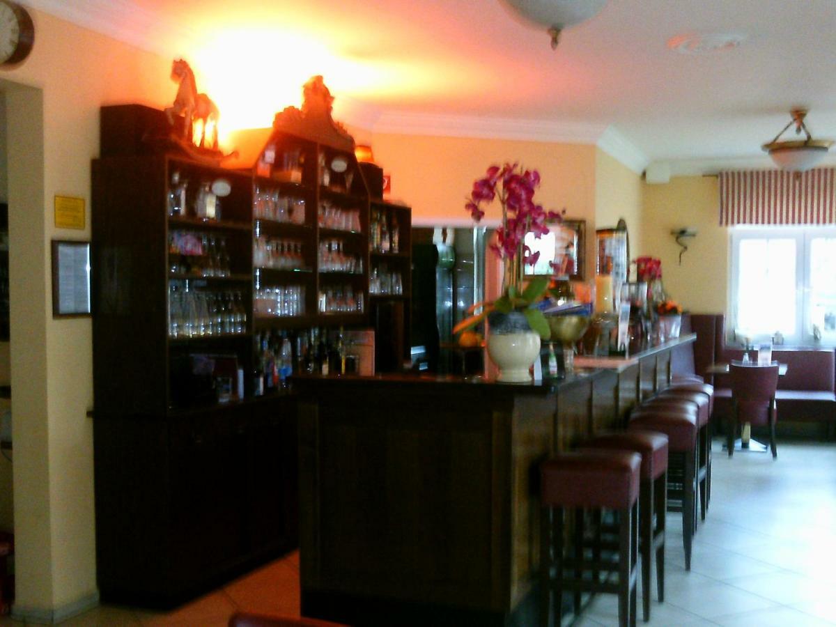 Heppenheim  K-Lounge Pension Cafe Bistro מראה חיצוני תמונה
